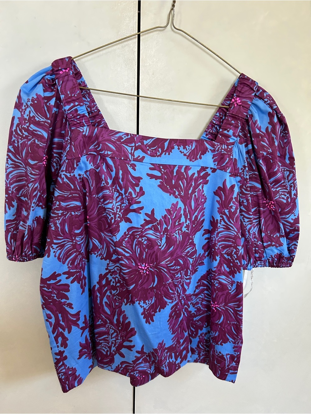 Lilly Pulitzer Blue & Magenta Floral Square-Neck Puff Sleeve Top